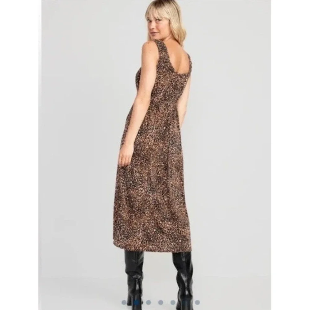 Old Navy Women's Cheetah Sleeveless Dress Size‎ S , Casual, Stretch, Midi